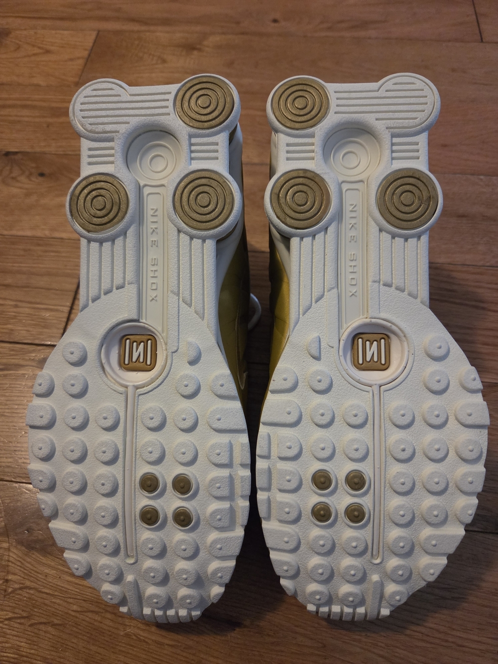 Nike Shox R4 - Picture 4 of 4